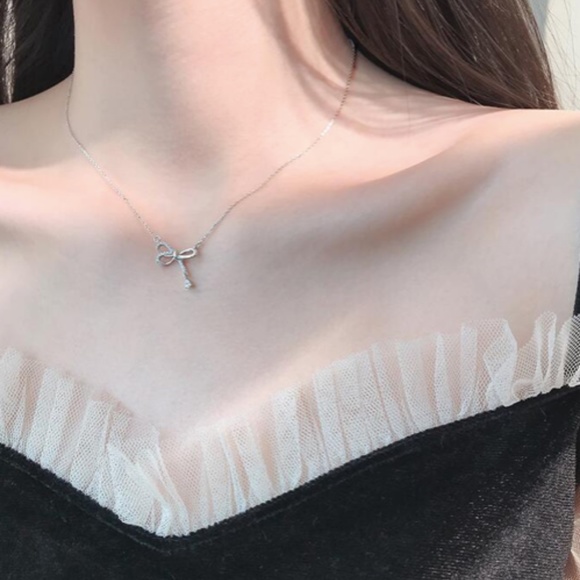 Crystal Bowknot Necklace 925 - Picture 4 of 11